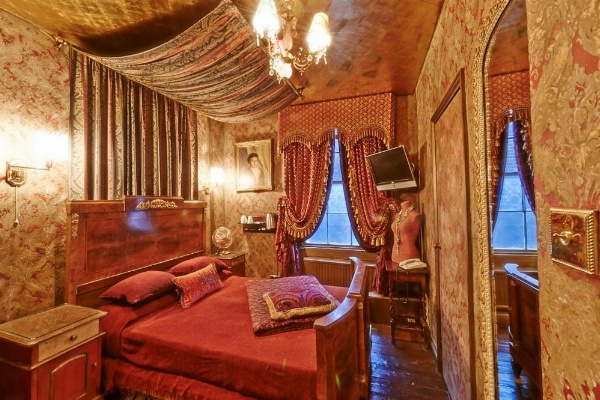 Pavilion Hotel image 6